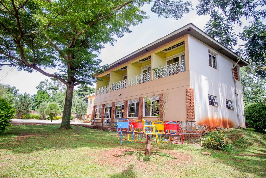 Jinja Safari Hotel Exterior photo