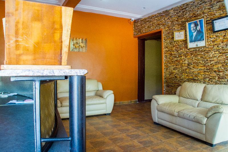 Jinja Safari Hotel Exterior photo